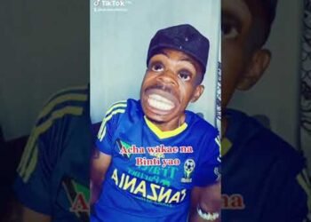 ACHA WAKAE NA BINTI YAO#funny #comedy #kenya #tanzania #uganda #youtubeshorts #youtube #uk #china