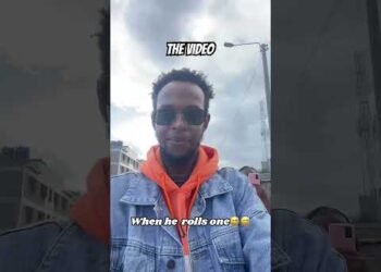 When he rolls one #joshuabaraka #uganda #kenyanyoutuber #comedyvideos #btsshorts