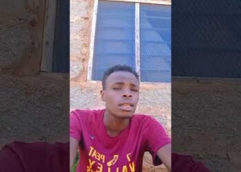 semuekozo #duet #habari #comedy #uganda #habari #love #comedyfilm #makemefamous #movie