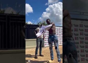 #uganda #funny #giveusourstolenmoneyback #comedy #realwaystomakemoneyfromhome #automobile #duet