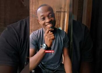 UMSIKINI KIDOGO UMEANZA KIJIFANYA  WEWE NI  MUGANDA #comedy #dontlaught #uganda #gango