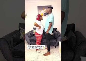 Did you see the Problem? 😳 🤣😂 #uganda #karaseleckta #funny #duet #millionviews #comedymovies