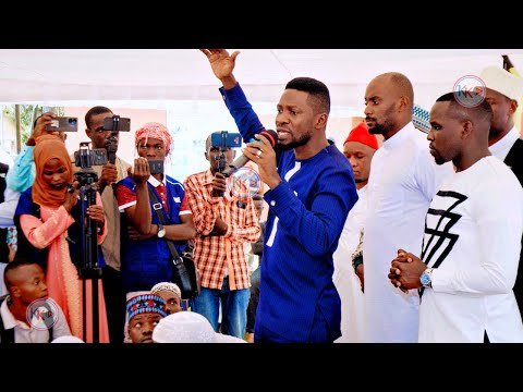 LIVE: BOBI WINE ATTENDS EID AL-FITR AT THE MOSQUE