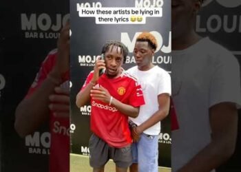 Wen she called she spoiled everything 😭 #comedyshorts #funny #uganda #comedy #laugh #comedyskits