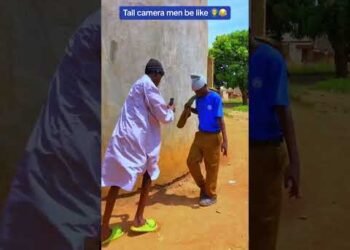 am tired of tall people 😁 #funny #comedymove #uganda #fypシ゚viral #fypシ゚viral