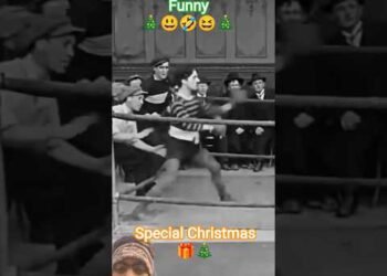 The First Round🎄😂😆! Special Christmas 🎄🎁 2025#charliechaplin #shorts #funny #vintage #history