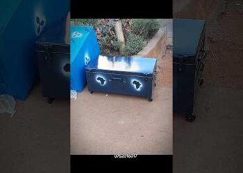 Metallic suitcases for school with price in uganda 🇺🇬 contact 0752016017 thank you  #fypシ゚viral