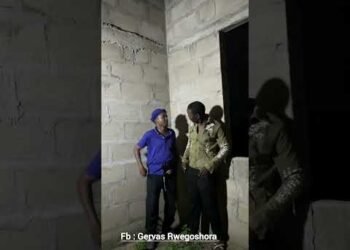 tazama jambazi alivyojichanganya #tanzania #vichekesho #chekatu #kenya #comedy #habari #uganda