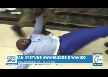 Nasif Najja atabukidde ku kitebe ky’akakiiko k’ebyokulonda e Wakiso ng’awakanya ebirangiriddwa