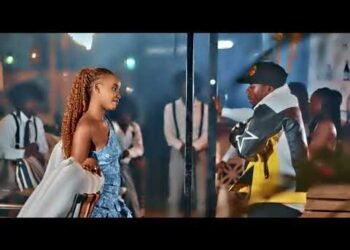 LOVE STORY – Alien skin (official Music Video)